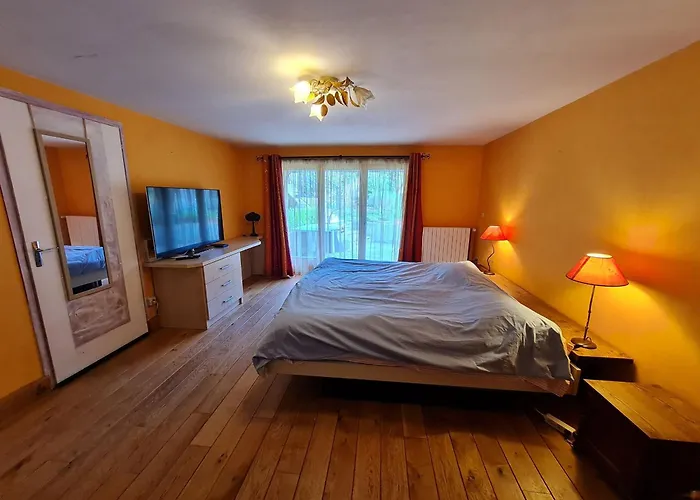 Calme Avec Jardin, Proche Metz - Fr-1-584-340 *